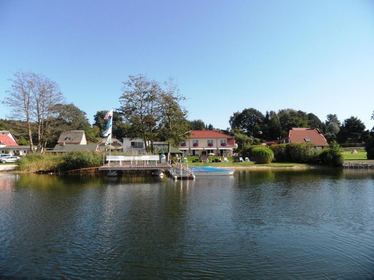 Ferienwohnungen Direkt Am See Bei Den Kaiserbaedern Heringsdorf  Exteriör bild
