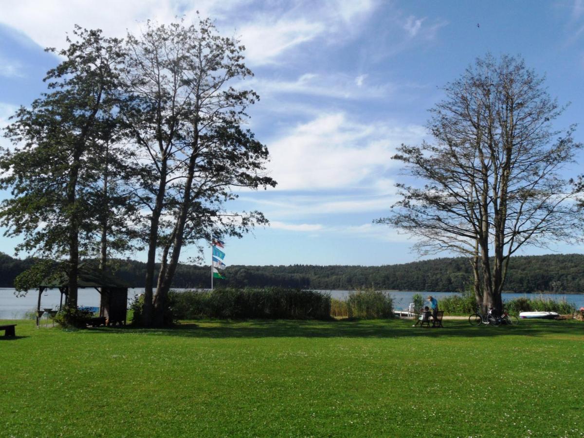 Ferienwohnungen Direkt Am See Bei Den Kaiserbaedern Heringsdorf  Exteriör bild